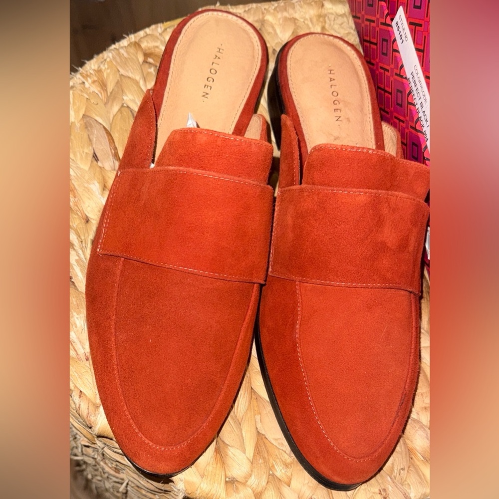 New Halogen women’s Burnt Orange Suede Loafers size 9